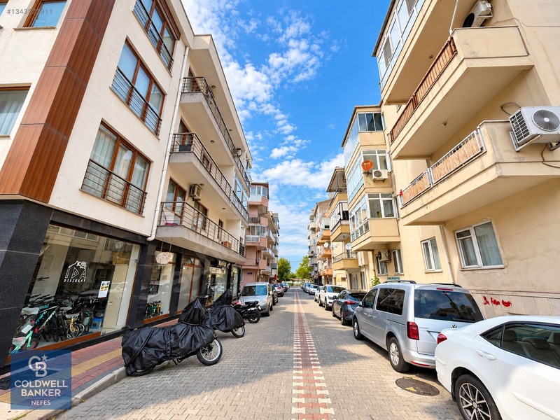 Çanakkale Kordonda Denize Birkaç Adım Mesafede Satılık 1+1 Daire — fotoğraf 3