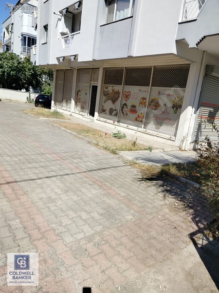 Gaziemir Irmak Mahallesinde 100m2 Kiralık Dükkan