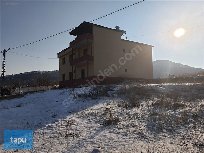 Gümüşhane Köse'de 3713 M2 Hazır Besi Çiftliği Ve Arsası — fotoğraf 4