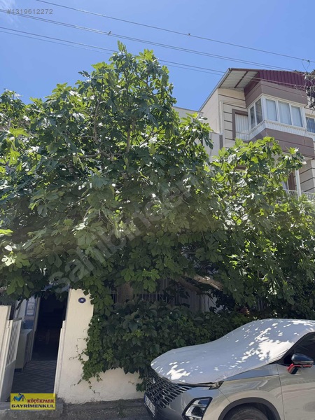 Bornova Kızılay Mahallesi 2+1 Doğalgazlı Eşyalı Kiralık Daire — fotoğraf 9