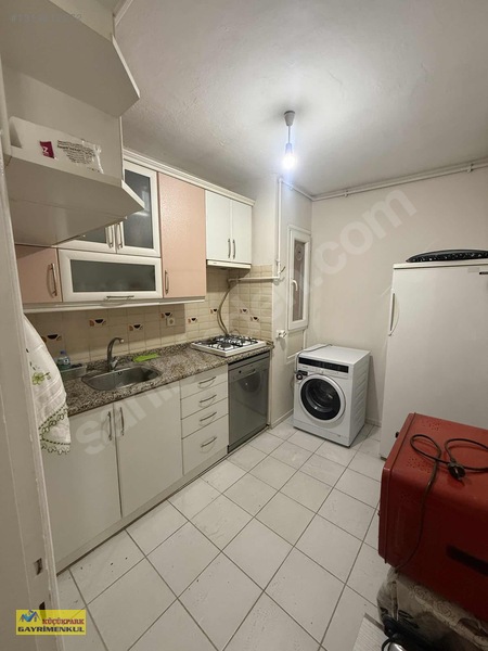 Bornova Kızılay Mahallesi 2+1 Doğalgazlı Eşyalı Kiralık Daire — fotoğraf 18