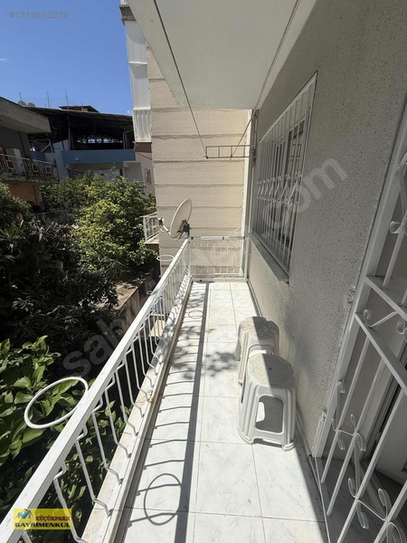 Bornova Kızılay Mahallesi 2+1 Doğalgazlı Eşyalı Kiralık Daire — fotoğraf 21