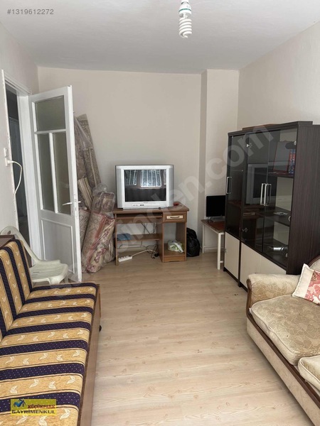 Bornova Kızılay Mahallesi 2+1 Doğalgazlı Eşyalı Kiralık Daire — fotoğraf 24