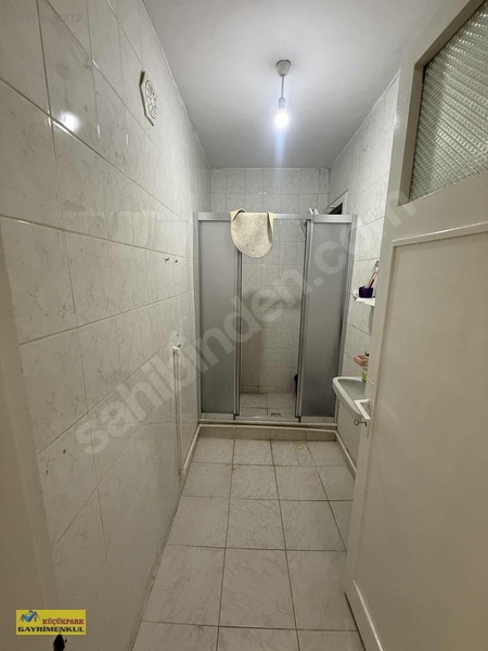 Bornova Kızılay Mahallesi 2+1 Doğalgazlı Eşyalı Kiralık Daire — fotoğraf 28
