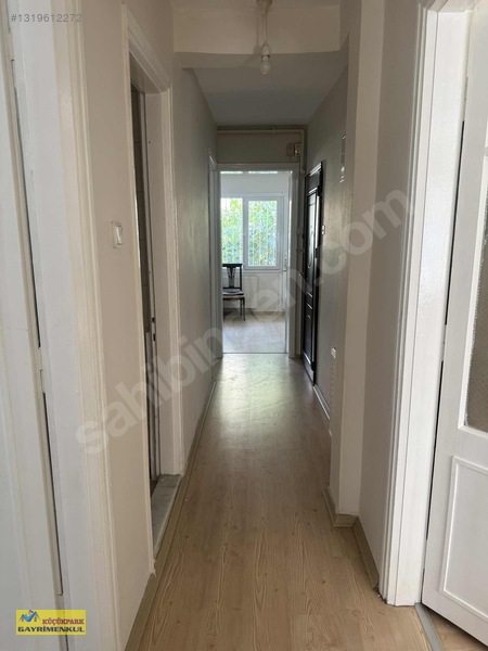 Bornova Kızılay Mahallesi 2+1 Doğalgazlı Eşyalı Kiralık Daire — fotoğraf 29