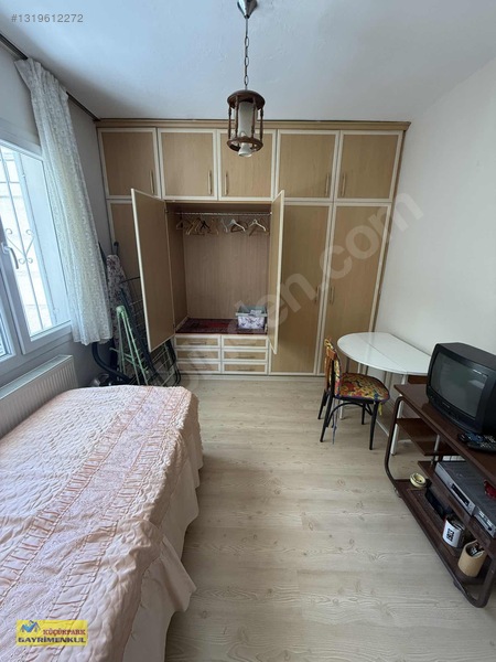 Bornova Kızılay Mahallesi 2+1 Doğalgazlı Eşyalı Kiralık Daire — fotoğraf 32