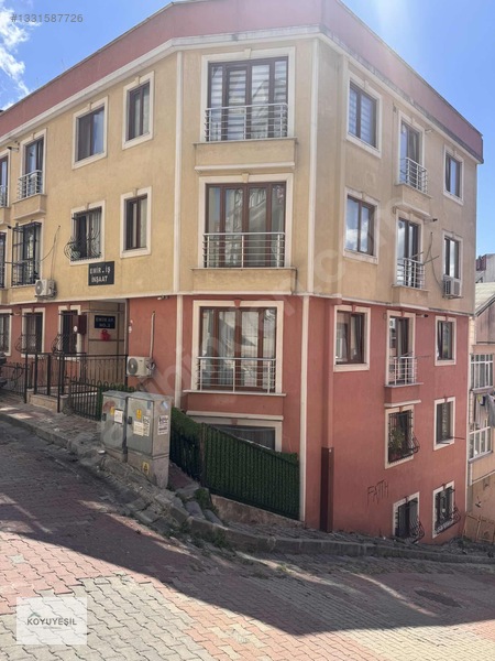 Sultan Selim Mahallesinde Caddeye Yakın 2+1 Büyük Daire İskanlı — fotoğraf 17