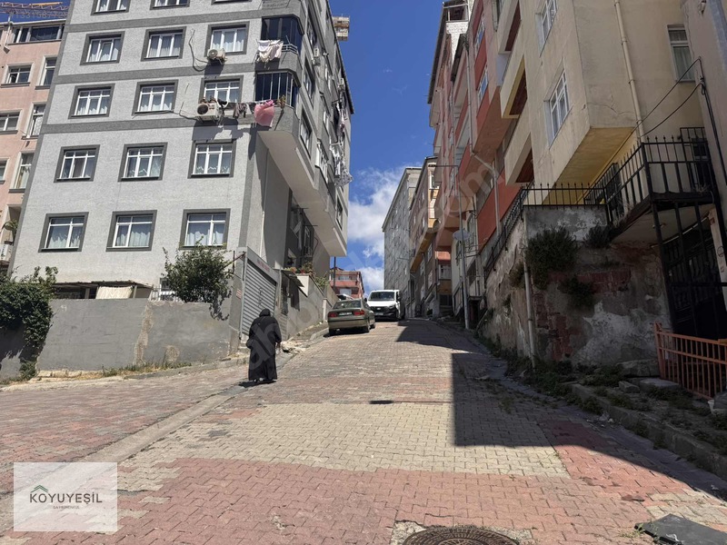 Sultan Selim Mahallesinde Caddeye Yakın 2+1 Büyük Daire İskanlı — fotoğraf 21