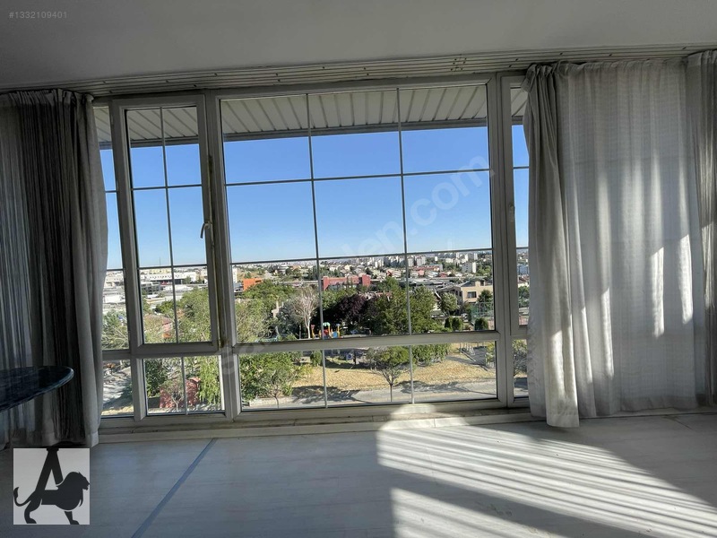 Batıkentin Gözde Konumunda Bahçeli 3+2 Satılık Tripleks Villa — fotoğraf 21