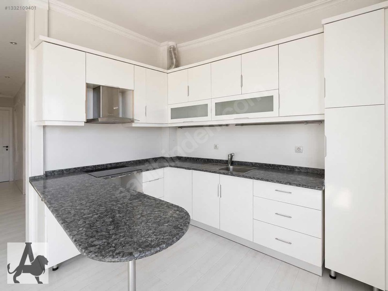 Batıkentin Gözde Konumunda Bahçeli 3+2 Satılık Tripleks Villa — fotoğraf 24