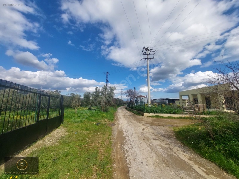 Kemalpaşa Armutlu Ankara Yoluna 500 Metre Mesafede 800 M2 Bahçe