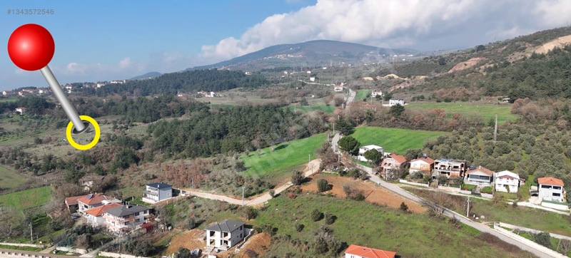 Gelişen Bölgede 387 M² Resmi Yolu Altyapısı Hazır Manzaralı Arsa — fotoğraf 2
