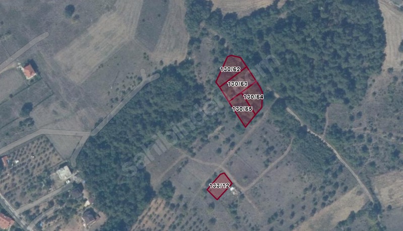 Gelişen Bölgede 387 M² Resmi Yolu Altyapısı Hazır Manzaralı Arsa — fotoğraf 5