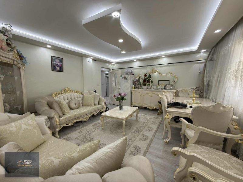 Şeften Perilikayada 3 Katlıçok Geniş Yapı Kayıtlı 4+1