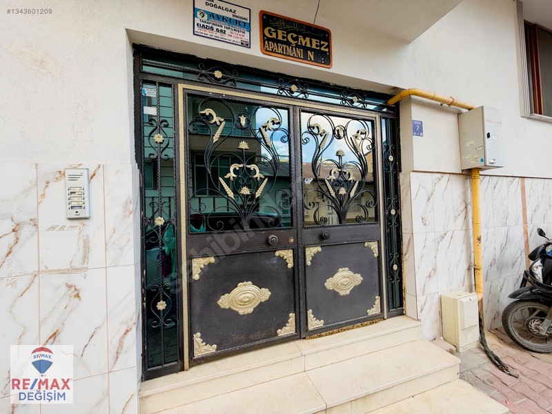 Re/max Değişim'den Rızaiye'de 5+1 Geniş Teraslı Dublex Daire — fotoğraf 2