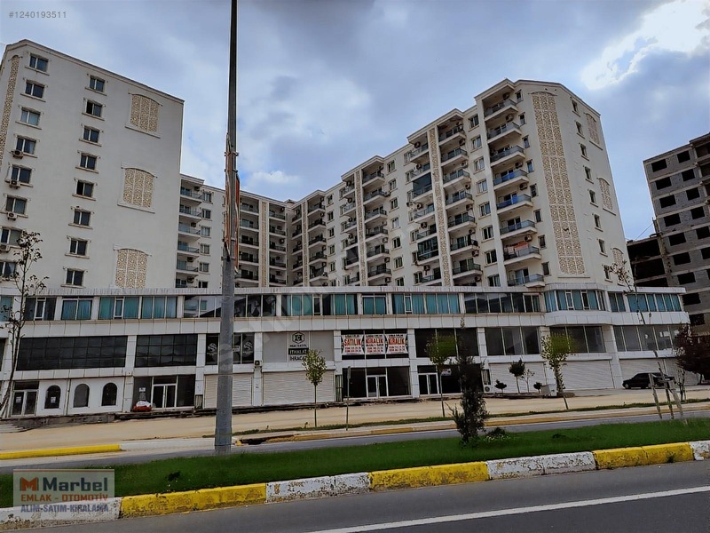 Marbel Emlaktan Elbey Sitede Acil Satılık 1+1 Eşyalı