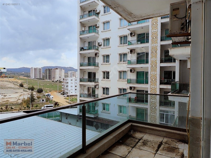 Marbel Emlaktan Elbey Sitede Acil Satılık 1+1 Eşyalı — fotoğraf 18