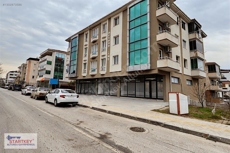 Bayındır Menderes Bulvarı'nda Kurumsal Kiracılı Satılık Dükkan — fotoğraf 2