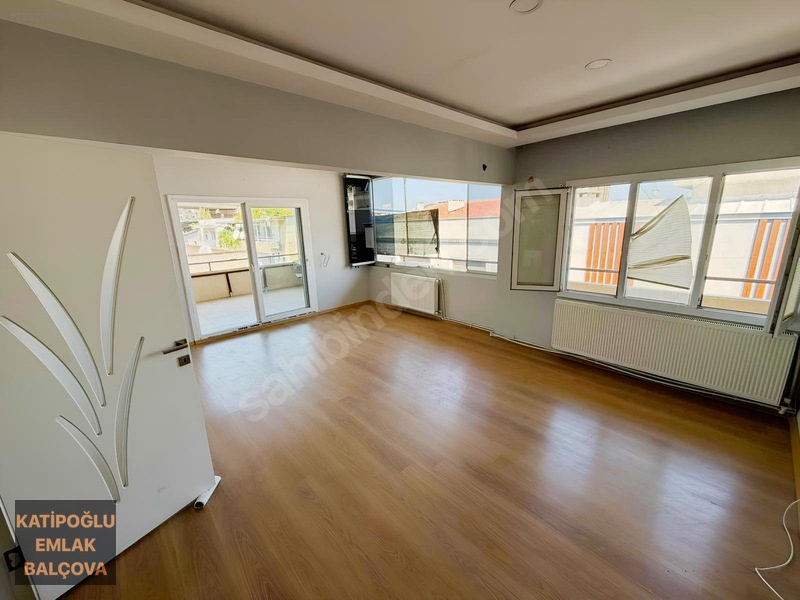 Eğitim Mahallesinde 100m2 2+1 Otoparklı Kiralık Daire...