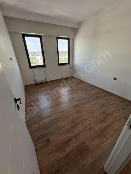 Uzay Tuzcu Sitesinde Kiralık 3+1 Lüks Daire — fotoğraf 14