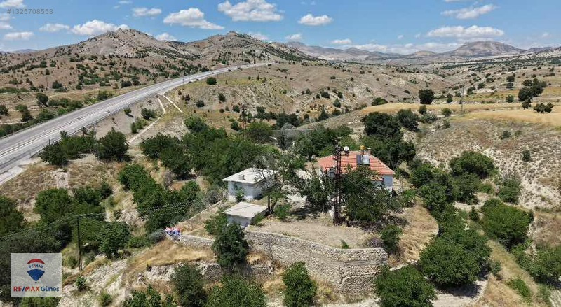 Hekimhan Girişinde Ana Yola Sıfır 26 Dönüm Satılık Ev Ve Bahçe ! — fotoğraf 4