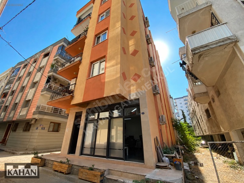 Kahandan Bayraklı Soğukkuyuda Satılık İş Yeri