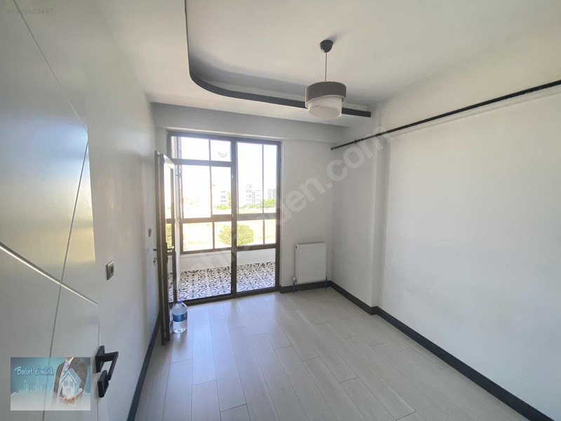 Ataşehir Mahallesi Kiralık 2+0 Daire — fotoğraf 3