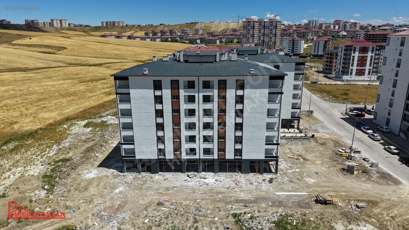Hedef Emlak'tan Tuzlugöl'de Satılık 3,5+1 Ultra Lux Daire — fotoğraf 2