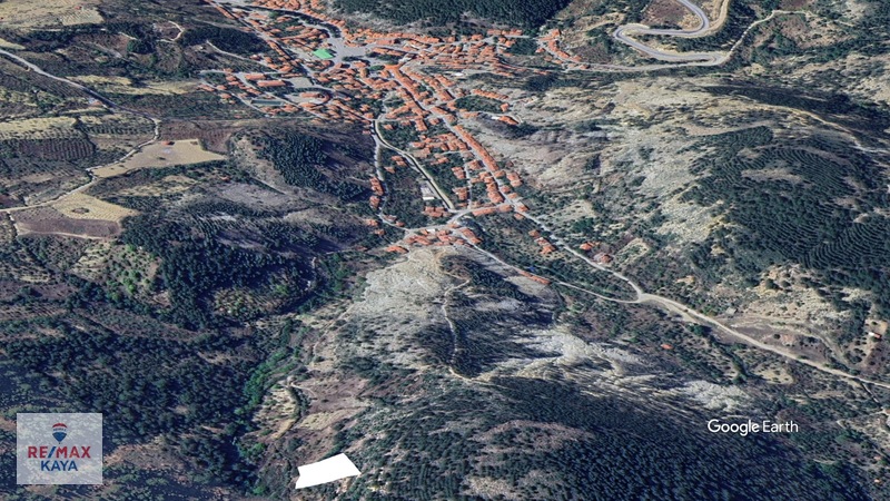 Remax Kaya' Dan Kütahya Şaphane' De Köye 500 M. Yatırımlık Bahçe — fotoğraf 3