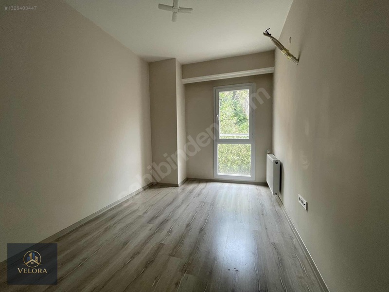 Bayraklı Çiçek Mahallesi'nde 2+1 Acık Mutfak Kiralık Daire — fotoğraf 7