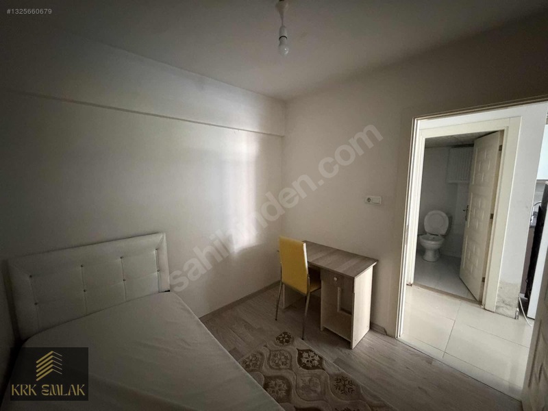 Krk Gayrimenkul Kiralık 2+1 Full Eşyalı Memur Binası — fotoğraf 12