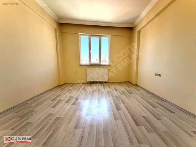 Kolçan Emlak'tan Caddeye Yakın 2+1 Satılık Daire — fotoğraf 14