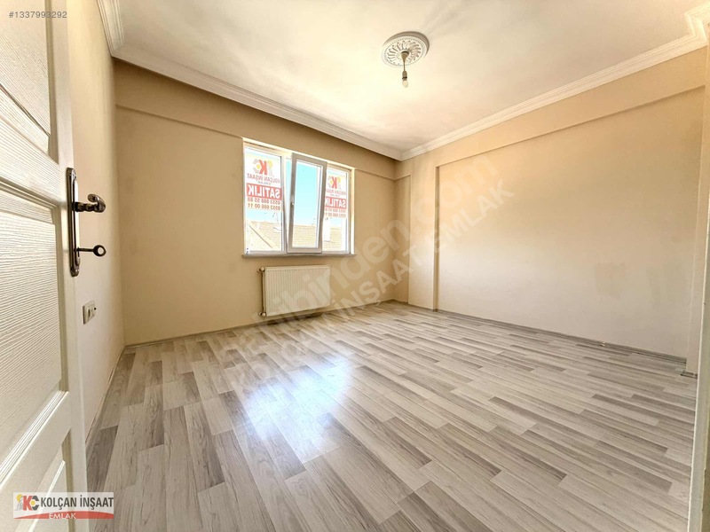 Kolçan Emlak'tan Caddeye Yakın 2+1 Satılık Daire — fotoğraf 16