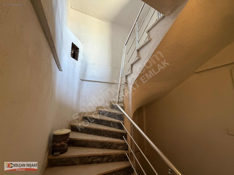 Kolçan Emlak'tan Caddeye Yakın 2+1 Satılık Daire — fotoğraf 20
