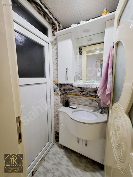 Yeşilevlerde İskanlı Krediye Uygun 4 Katlı Müstakil Bina — fotoğraf 23