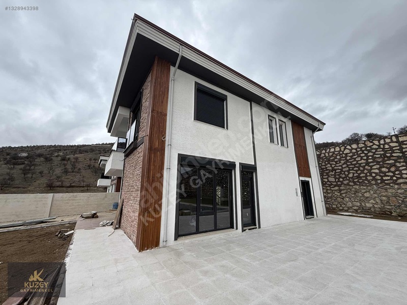 Kuzey Emlaktan Gülmezde Eşsiz Manzaralı Satılık 230 M2 Lüx Villa — fotoğraf 4