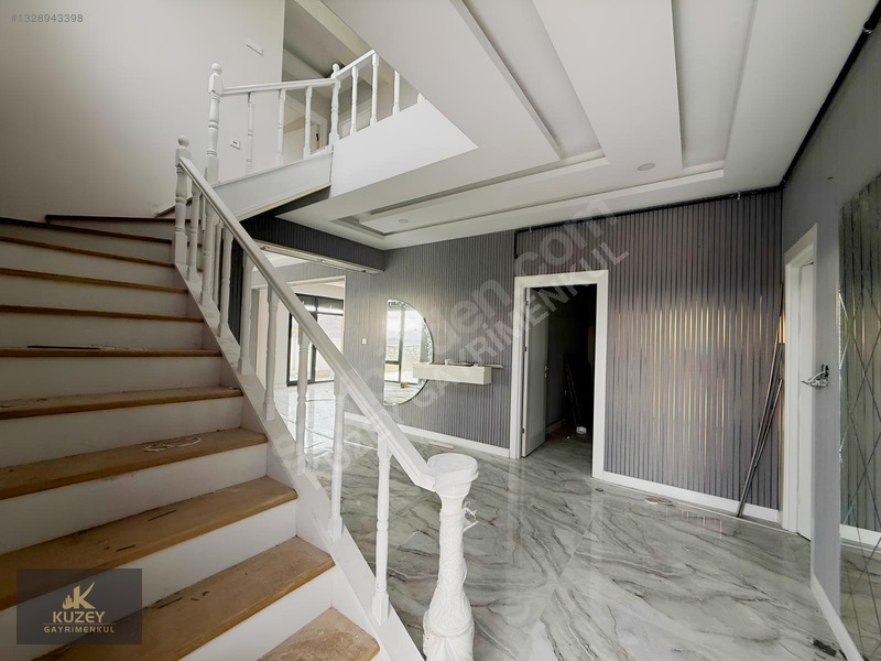 Kuzey Emlaktan Gülmezde Eşsiz Manzaralı Satılık 230 M2 Lüx Villa — fotoğraf 26