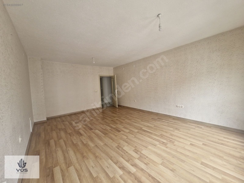 Vüs Gayrimenkul'den Emniyet Toki'de Kiralık 3+1daire — fotoğraf 12