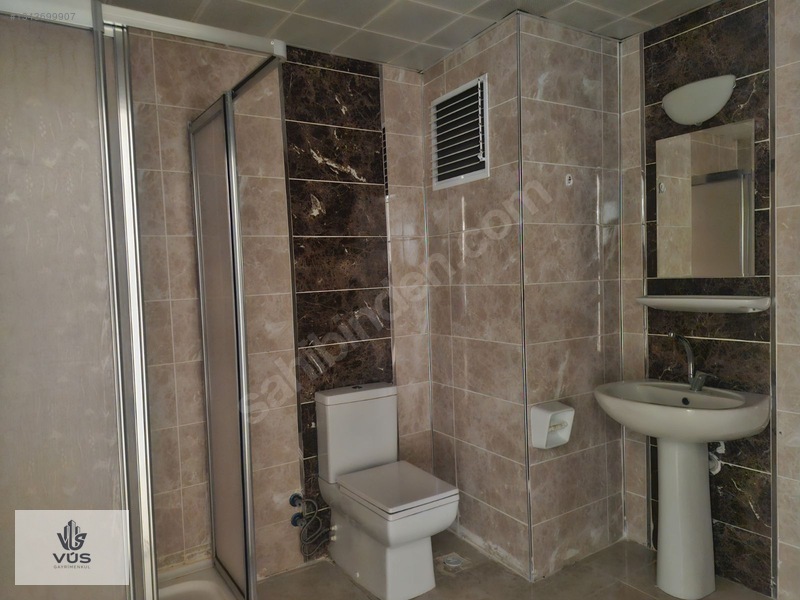 Vüs Gayrimenkul'den Emniyet Toki'de Kiralık 3+1daire — fotoğraf 14