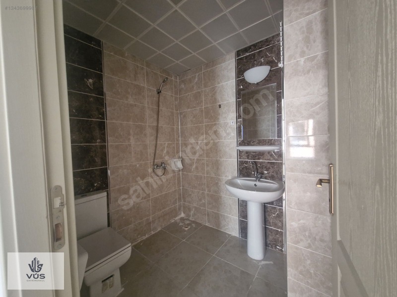 Vüs Gayrimenkul'den Emniyet Toki'de Kiralık 3+1daire — fotoğraf 17