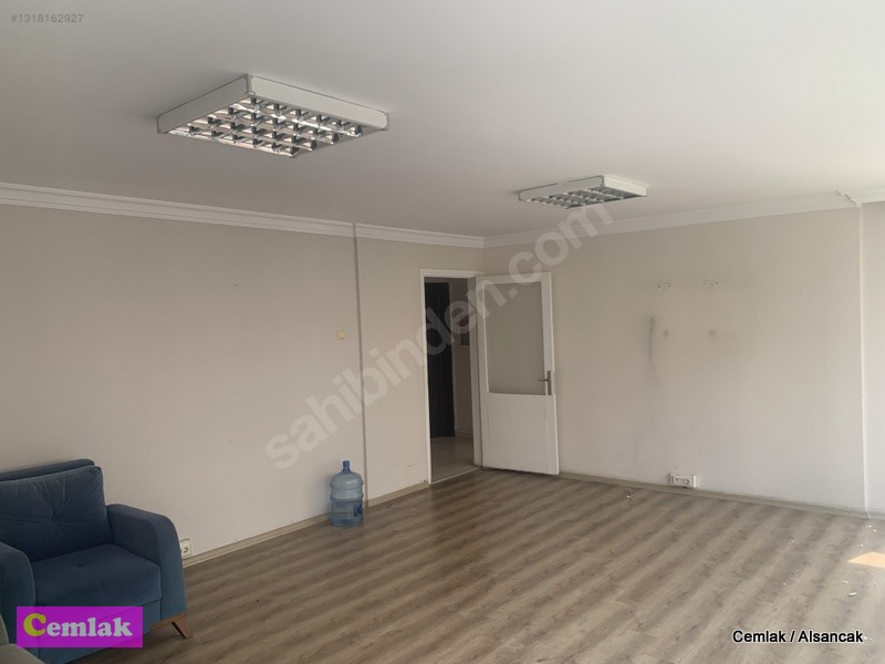 Talatpaşa Caddesi Üzeri 130 M2 Kiralık Bakımlı İşyeri — fotoğraf 2