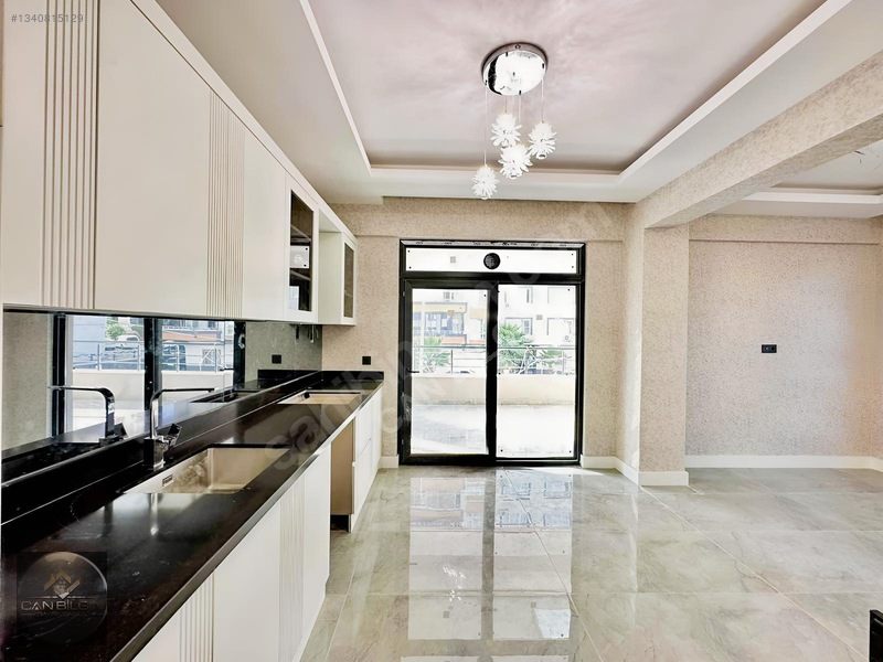 Akkentin Göbeğinde Site İçerisinde Ara Kat Lüks 2,5+1 Daireler — fotoğraf 2