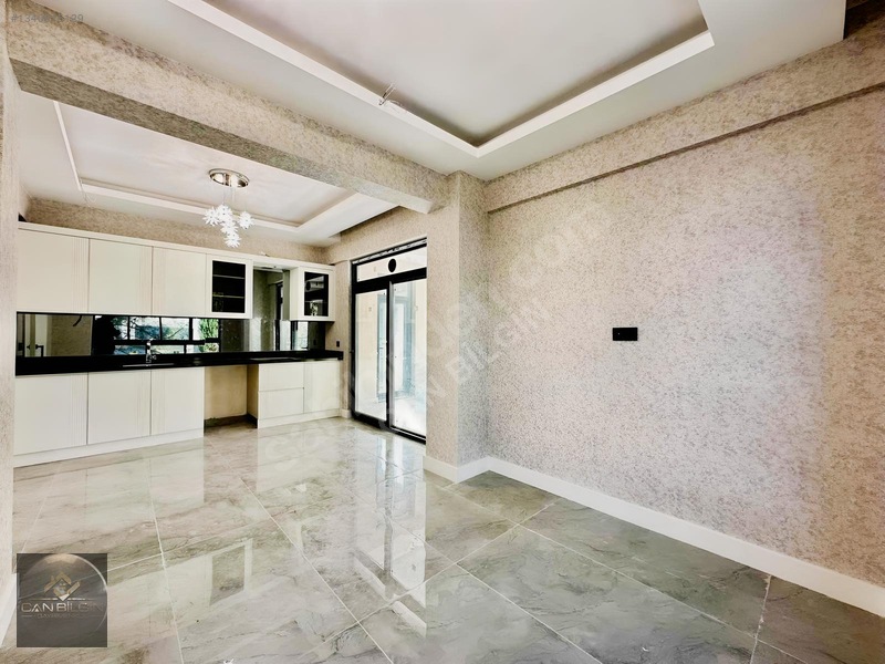 Akkentin Göbeğinde Site İçerisinde Ara Kat Lüks 2,5+1 Daireler — fotoğraf 6