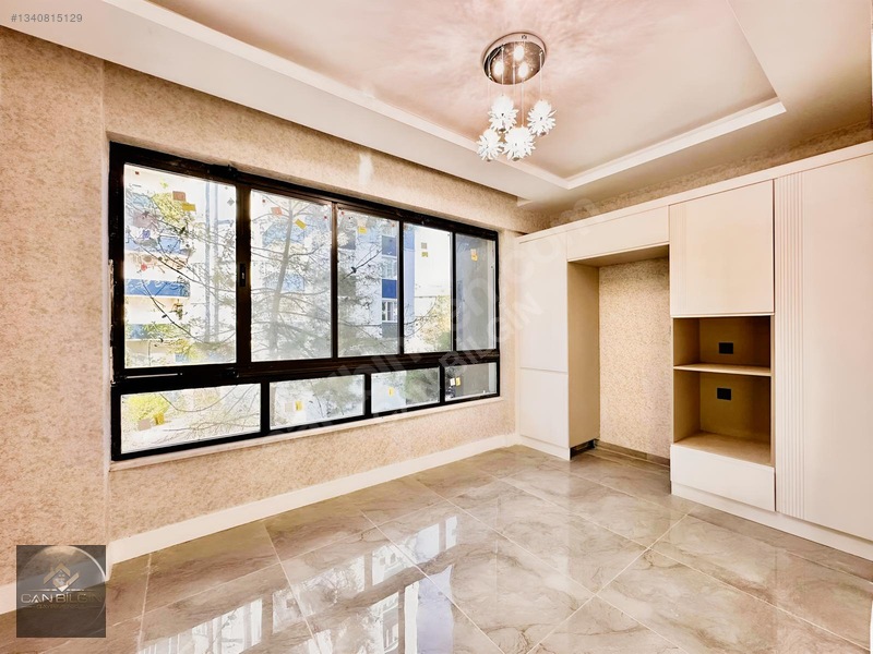 Akkentin Göbeğinde Site İçerisinde Ara Kat Lüks 2,5+1 Daireler — fotoğraf 8