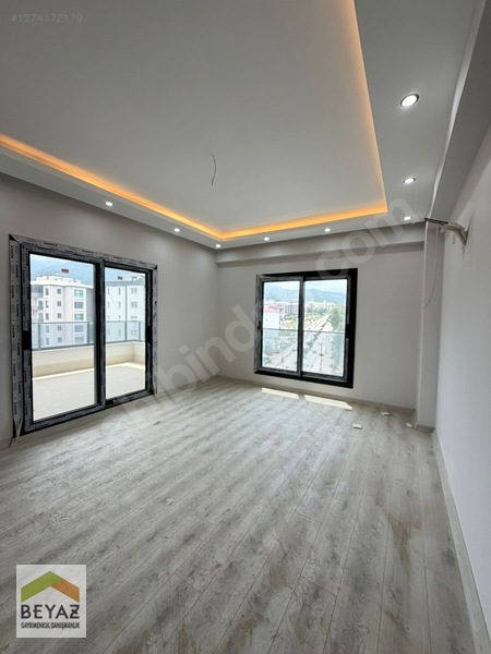 Beyaz- Vali Konağı Karşışı Sitede 4+1 (210m2) Satılık Daire — fotoğraf 10