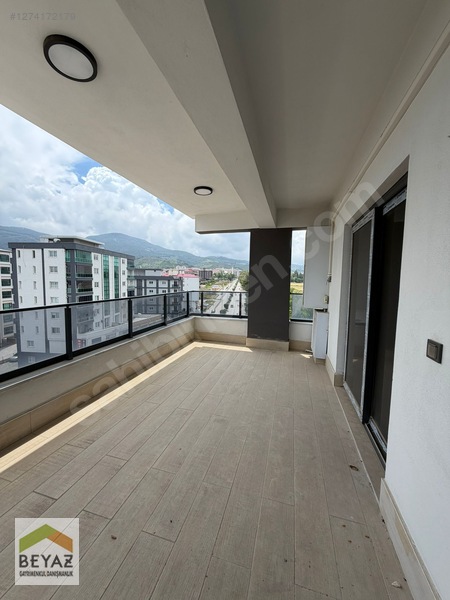 Beyaz- Vali Konağı Karşışı Sitede 4+1 (210m2) Satılık Daire — fotoğraf 12