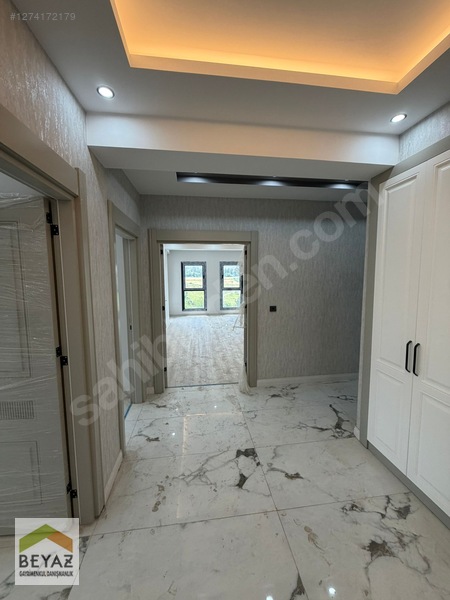 Beyaz- Vali Konağı Karşışı Sitede 4+1 (210m2) Satılık Daire — fotoğraf 18
