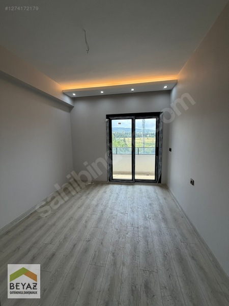 Beyaz- Vali Konağı Karşışı Sitede 4+1 (210m2) Satılık Daire — fotoğraf 24