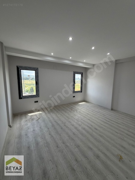 Beyaz- Vali Konağı Karşışı Sitede 4+1 (210m2) Satılık Daire — fotoğraf 28