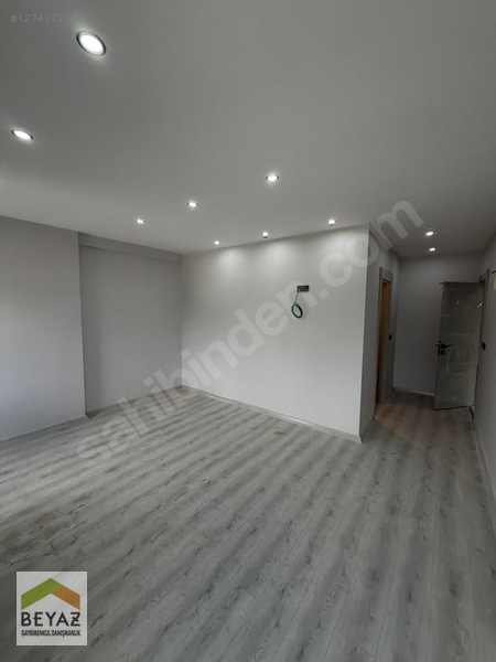 Beyaz- Vali Konağı Karşışı Sitede 4+1 (210m2) Satılık Daire — fotoğraf 29